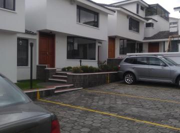 Casa de 3 habitaciones, Quito · Bonita Casa en Cojunto de 12 Casas