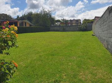 Terreno / Lote , Quito · Vendo - Terreno de 711 m² - en Urbanizacion - Los Chillos