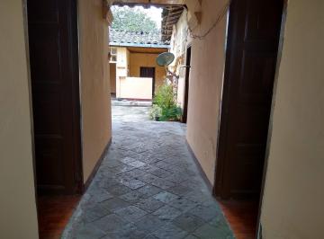 Casa de 6 habitaciones, Antonio Ante · Venta de Amplia Casa Antigua en El Centro de Atuntaqui
