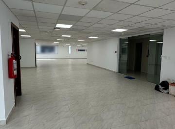 Oficina comercial , Quito · Venta Oficina 415 m² Luminosa - República del Salvador