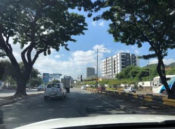 Oficina comercial de 1 habitación, Guayaquil · Venta - Oficina La Vista San Eduardo Av El Bombero