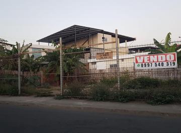 Terreno / Lote , Portoviejo · Hermoso Terreno en Venta con 25 m Sobre Vía Principal