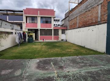 Casa de 5 habitaciones, Quito · Venta Casa El Pinar Amplia con Terreno Grande Posterior 5 Dorm. 430 m