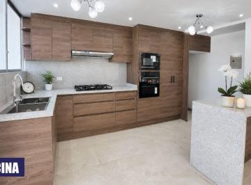 Casa de 3 habitaciones, Quito · Vive con Seguridad y Comodidad + Cercanía a Comercios y Transporte / Credito Miti Miti
