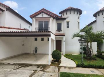 Casa de 3 habitaciones, Guayaquil · Urb. Terranostra Vía a La Costa