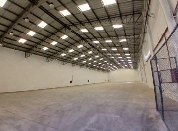 Bodega-Galpón , Quito · Rento Bodega - Galpon Industrial 2000 m² Dentro de Complejo