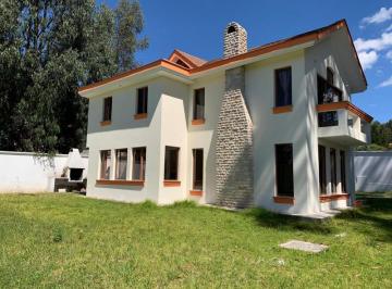 Casa de 3 habitaciones, Quito · Casa en Renta Conocoto Urbanización Privada
