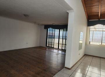 Casa de 4 habitaciones, Quito · Venta de Casa 5 Dorm. El Pinar Bajo Independiente 469 m Areas Verdes