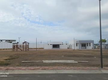 Terreno / Lote , Manta · Terreno de Venta en Manta Zona Sur