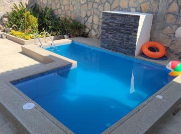 Casa de 5 habitaciones, Salinas · Bonita Casa con Piscina