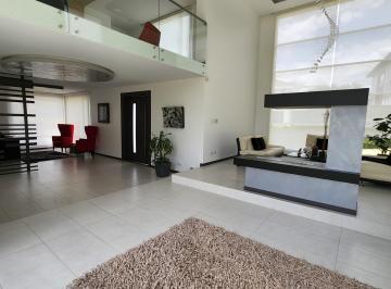 Casa de 4 habitaciones, Quito · Hermosa Casa de Venta Urbanizacion Exclusiva Cumbaya