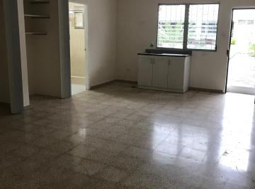 Suite de 1 habitación, Guayaquil · Ceibos Suite Amplia un Solo Ambiente con Garaje Cerrado y Piscina