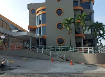 Consultorio , Guayaquil · Vendo Consultorio Amoblado Remodelado Torre Norte Clínica Kennedy Alborada
