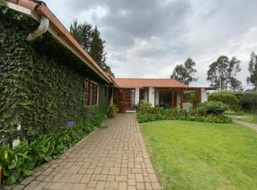 Casa de 2 habitaciones, Quito · Vendo Hermosa Casa Una Sola Planta Sector Los Cerros Golf Club
