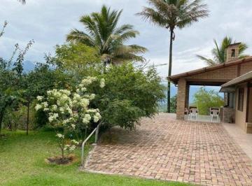 Hacienda-Quinta · 260m² · 3 Habitaciones · 10 Estacionamientos · Excelente Finca en Venta Ubicada en Yunguilla con 36.000 M²t Cuenca