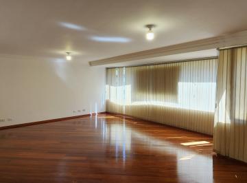 Departamento de 3 habitaciones, Quito · Arriendo Departamento La Carolina 3 Dorm. Mas Sala Estar 180 m