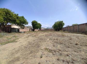 Terreno / Lote , Puerto López · Terreno de 4250 m² en Venta con Uso Comercial Al Píe de La Carretera en Puerto Lopez