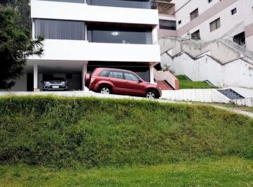 Casa de 6 habitaciones, Quito · Propiedad en Venta o Renta Sector Analuisa Ideal Empresas
