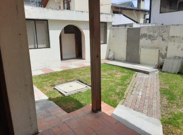 Casa de 4 habitaciones, Quito · Vendo Terreno de 400 m² en El Égrafo