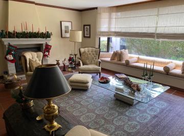 Casa de 4 habitaciones, Quito · Oportunidad / Urbanizacion El Condado - Vendo Linda Casa