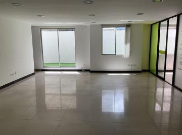 Oficina comercial de 4 habitaciones, Quito · Venta Oficina 98 m², Divisiones, 2 Parqueaderos, Edf Corpotativo, Sector La Pradera, La Carolina