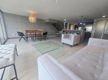 Casa de 3 habitaciones, Quito · Renta - Bonita Casa Amoblada - San Juan de Cumbaya - con Vista