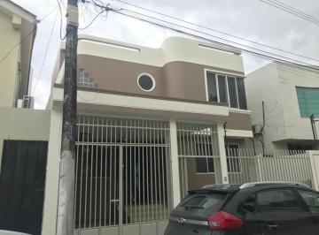 Casa de 3 habitaciones, Guayaquil · Venta de Amplia Casa, con Excelentes Acabados en Bosques del Salado