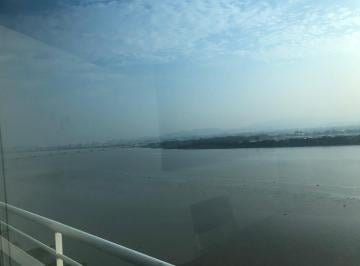 Departamento de 2 habitaciones, Guayaquil · Departamento Vista Al Rio Guayas