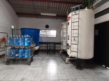 Local comercial de 10 habitaciones, Quito · Casa Comercial Sector El Inca Para Cualquier Negocio Y/o Industria