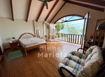 Casa de 3 habitaciones, Salinas · Se Vende Hermosa Casa Frente Al Mar en La Milinaprecio de Venta: $198.000