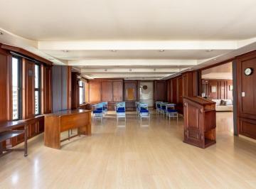 Oficina comercial · 640m² · 5 Estacionamientos · Amplia Oficina Duplex Edificio Corporativo en La Amazonas y Colon en Venta