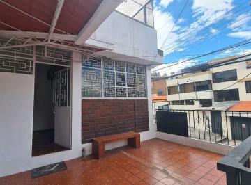 Suite · 30m² · 1 Habitación · Alquiler Habitación, Baño y Cocina, El Batan, Centro Norte, Quito