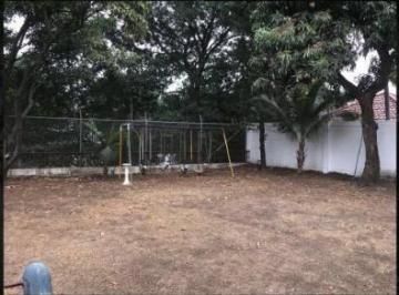 Casa de 5 habitaciones, Guayaquil · Kennedy Vendo Casa Una Planta 1590 m² Zona Comercial