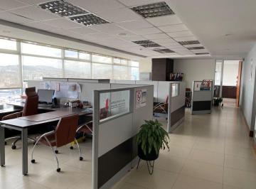 Oficina comercial · 150m² · 3 Estacionamientos · Alquiler Oficina Centro Norte de Quito