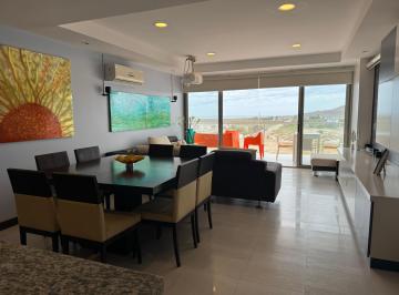 Departamento de 4 habitaciones, Salinas · Se Vende Departamento con Vista Al Mar en Chipipe