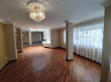 Departamento de 3 habitaciones, Quito · C/ Eloy Alfaro y Granados, Departamento de 298 m² en Venta, de Oportunidad