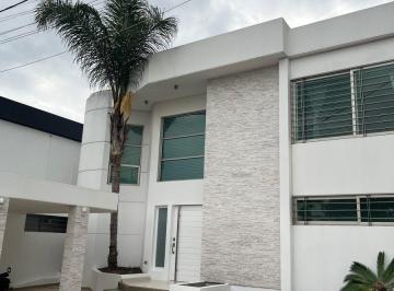 Casa de 4 habitaciones, Guayaquil · Ciudadela Los Parques Junto a Riocentro Ceibos