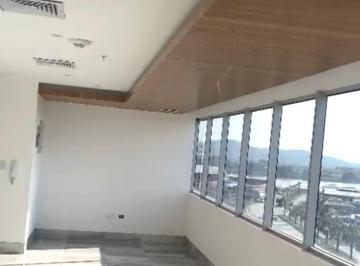 Oficina comercial , Guayaquil · En Alquiler Linda Oficina Comercial en El Edificio "Platinium Ii" Area 50 m²
