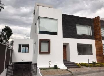 Casa de 3 habitaciones, Quito · En Renta Linda Casa de 3 Habitaciones Miravalle Alto, Excelente Ubicación