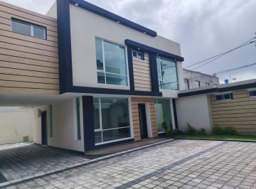 CASA No. 3 · Casa de Venta en Tumbaco
