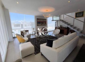 Departamento de 3 habitaciones, Quito · Departamento Duplex con Balcon - Vista