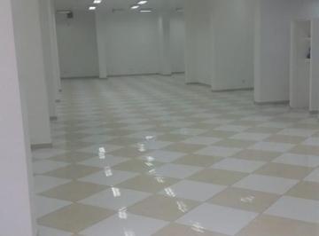 Local comercial de 1 habitación, Santo Domingo · Santo Domingo, Vía Quevedo Kl. 3.5, Excelente Vitrina, Arriendo Hermoso Local Comercial de 160 m²