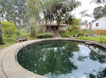 Piscina · Quinta en Otavalo