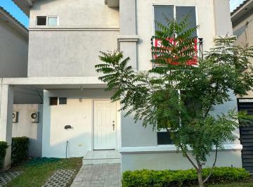 Fachada · Casa Moderna en Casalaguna | 3 Hab | Gimnasio | Seguridad 24/7 | Doble Garita