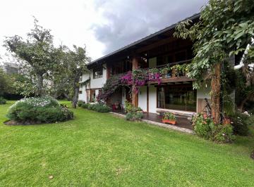 Casa de 3 habitaciones, Quito · Casa de Alquiler Tumbaco Via Intervalles 2.000 m² de Terreno 220 m² de Construccion $1.800