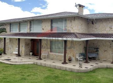 Quinta vacacional de 7 habitaciones, Quito · Venta Quinta de Lujo Conocoto Urbanización Ontaneda, Frente Jardines de Ontaneda Banco del Pacífico