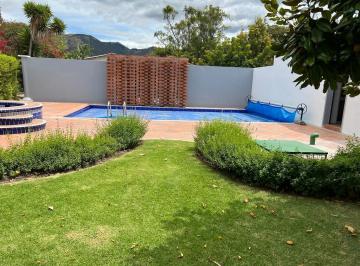Terreno / Lote de 4 habitaciones, Quito · Vendo Excelente Quinta Tumbaco