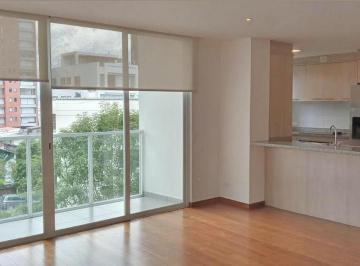 Departamento de 2 habitaciones, Quito · Departamento con Linea Blanca y Balcon
