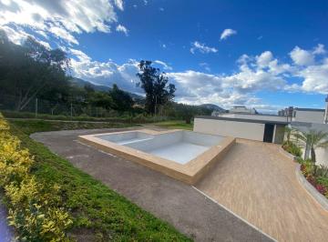 Casa de 3 habitaciones, Quito · Casa de 140 m² con 3 Dorm. en Venta en Los Chillos