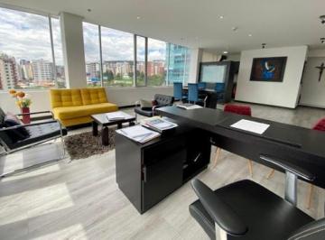 Oficina comercial de 1 habitación, Quito · Bella Oficina Luminosa de 65 m² con Vista – Sector Almagro – $750